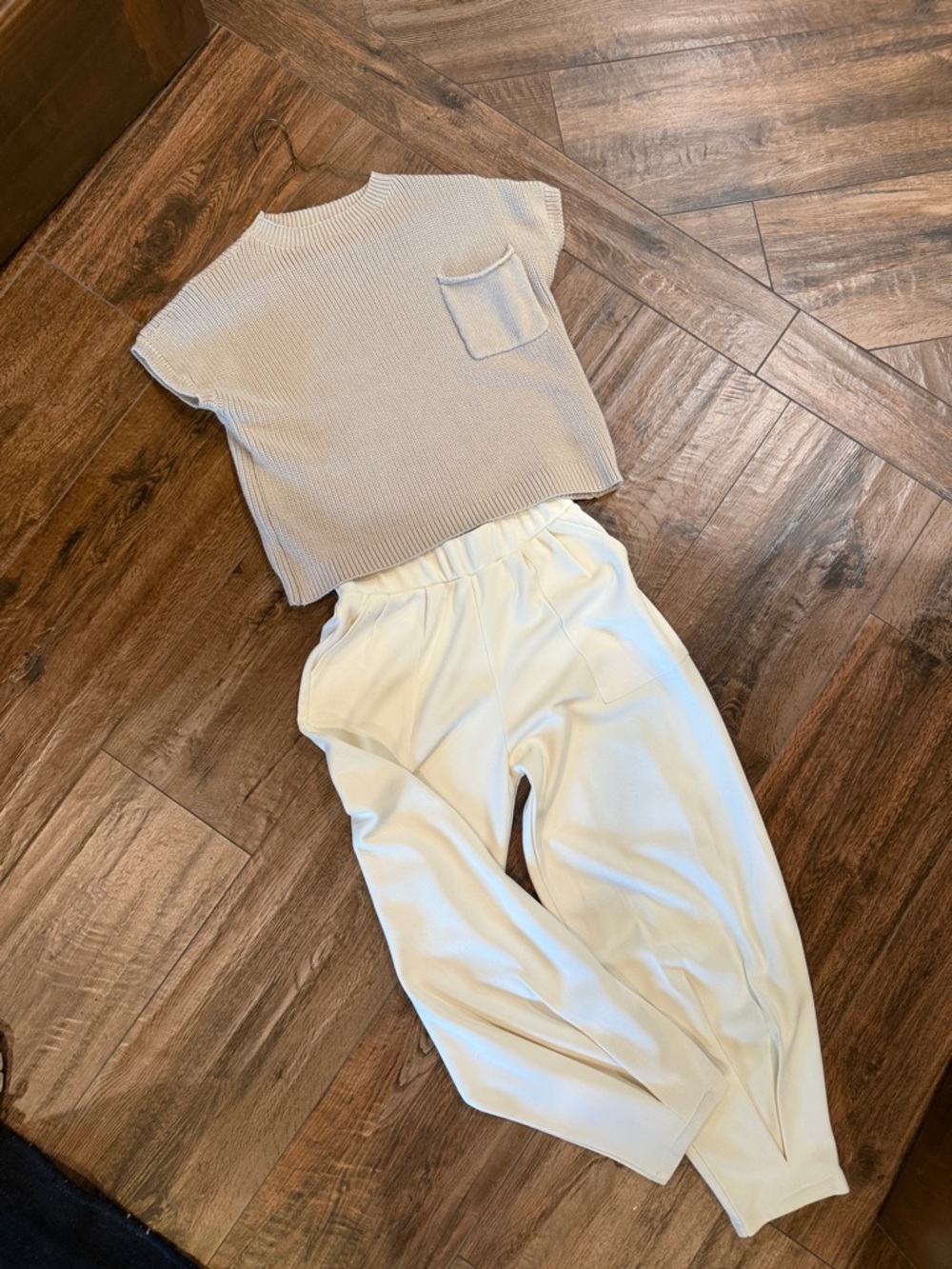 Casual Knit Crop Top and Relaxed Jogger Set in Cream